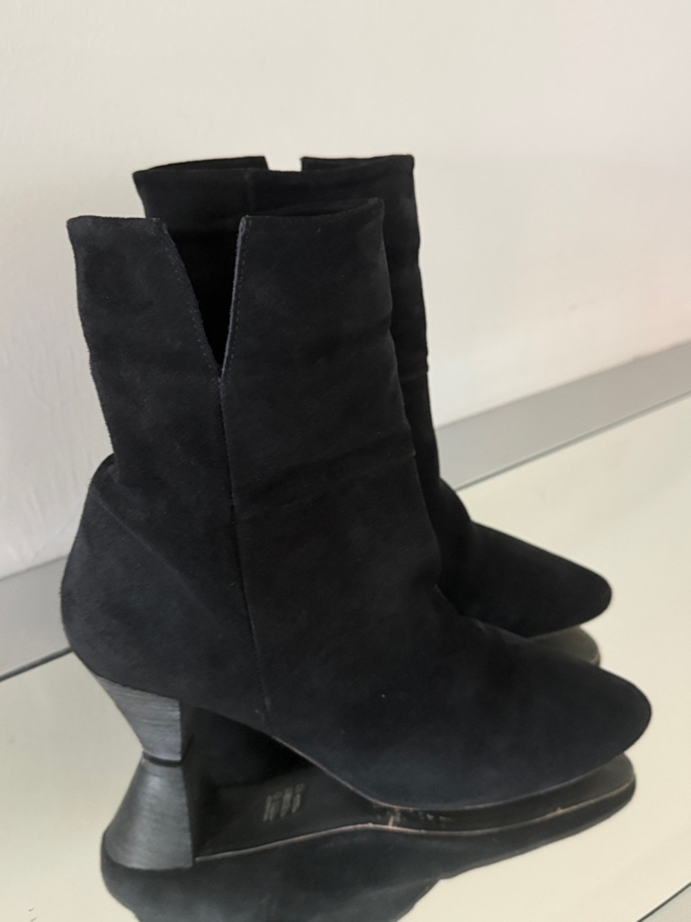 FREE PEOPLE Adella Foldover Suede Booties Black Pointed Toe Block Heel Size 8.5 - Picture 4 of 16